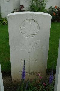 Canada Cemetery Tilloy Les Cambrai - Moore, Harvey Campbell